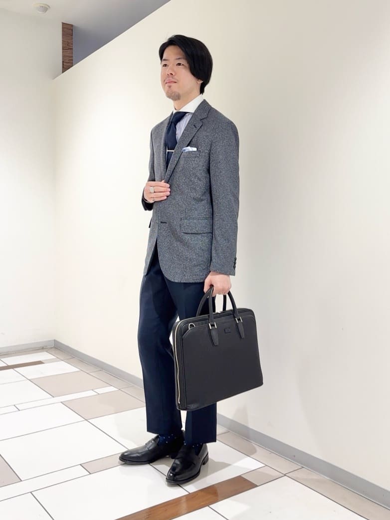 及川さんの「TAKEO KIKUCHI｜コインローファー」を使ったコーディネート