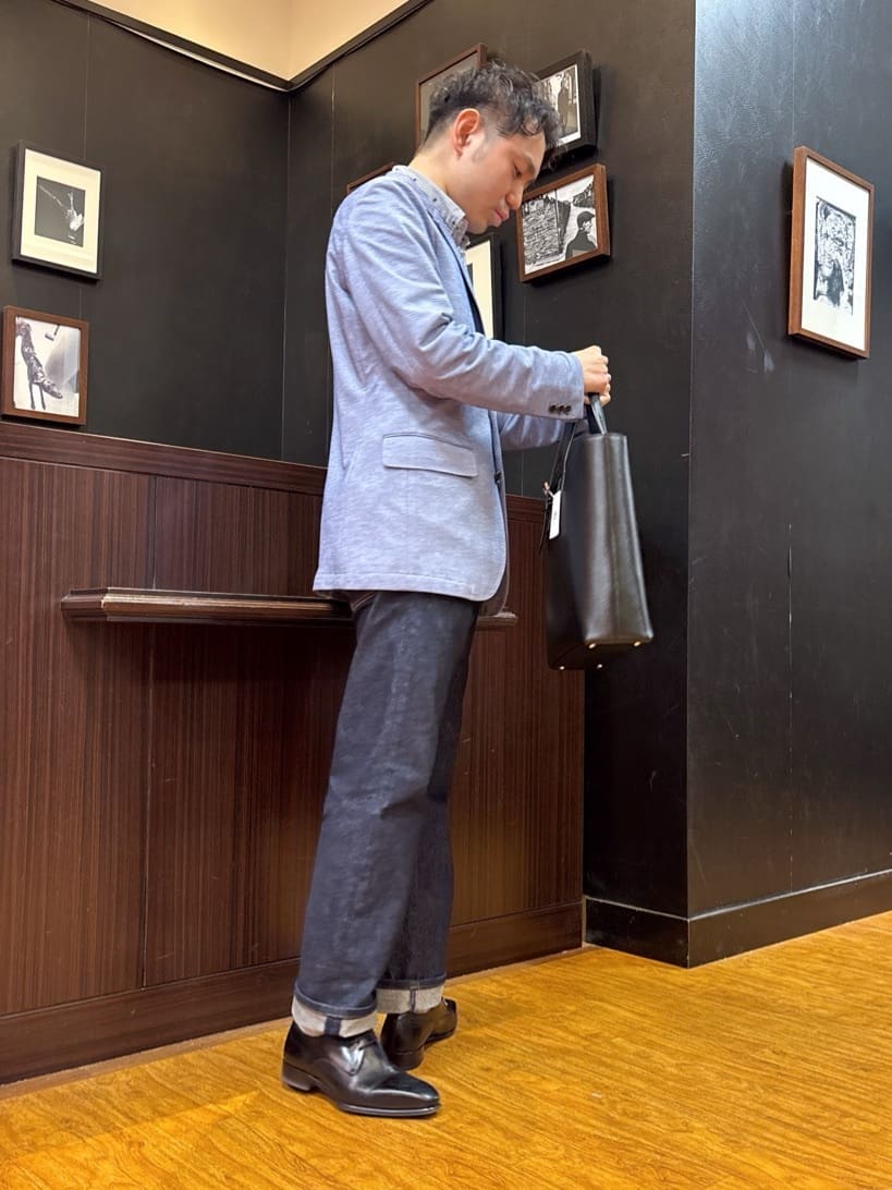 KEIさんの「TAKEO KIKUCHI｜ハットモチーフ ジャカード ストライプ シャツ」を使ったコーディネート
