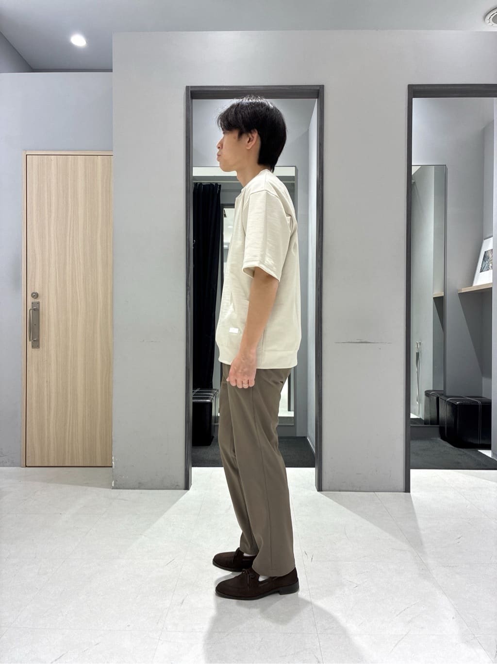 わいずみさんの「TAKEO KIKUCHI｜【抗菌防臭／5サイズ展開】ハイゲージポンチ Tシャツ」を使ったコーディネート