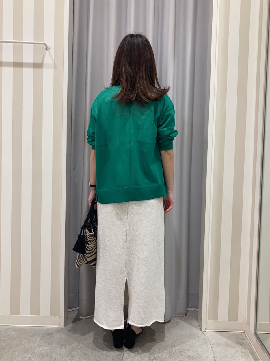 𝐂𝐡𝐢𝐢 &hearts;(ちー)さんの「SHOO･LA･RUE｜◆【選べる4柄】コットンプリントロゴTシャツ」を使ったコーディネート