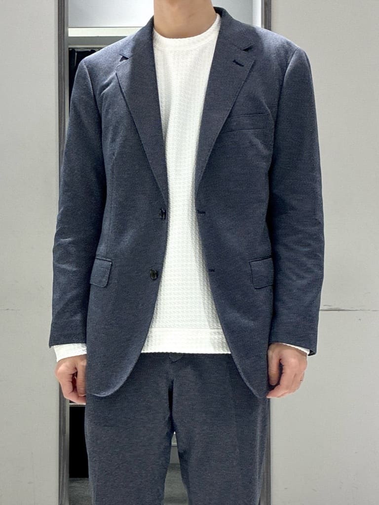 わいずみさんの「TAKEO KIKUCHI｜【多機能・軽量】シャドーライン リュック」を使ったコーディネート