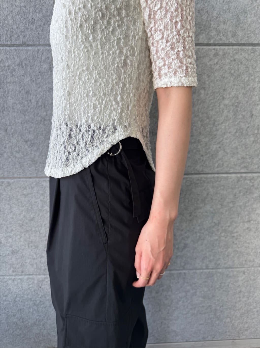 uchi__yamaさんの「CODE A｜lace layered pullover」を使ったコーディネート