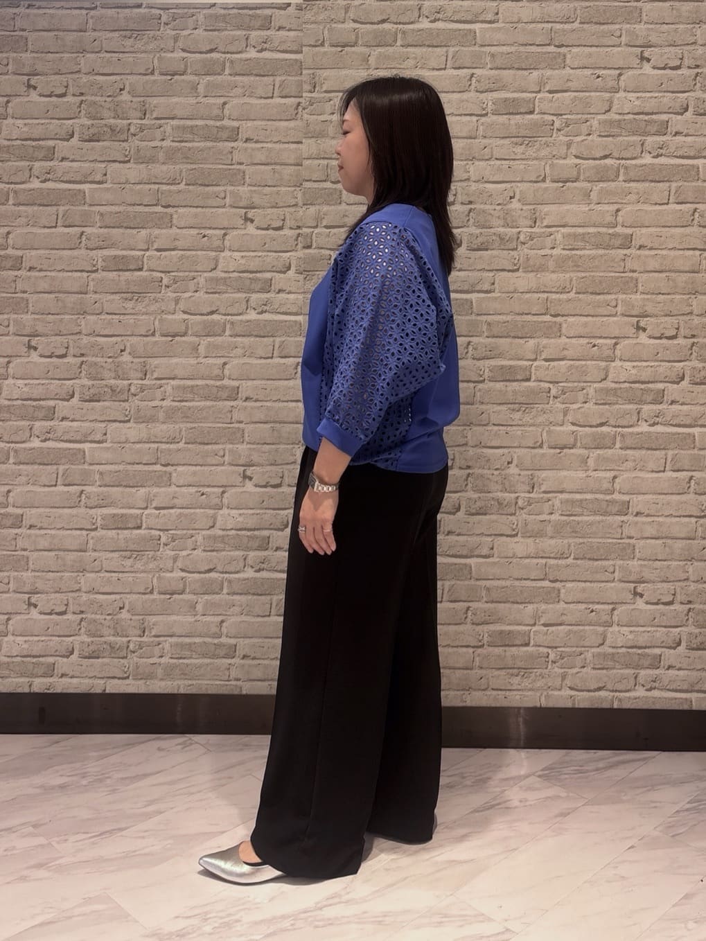 Akiさんの「INDIVI｜◆【洗える／体型カバー】レースコンビトップス」を使ったコーディネート