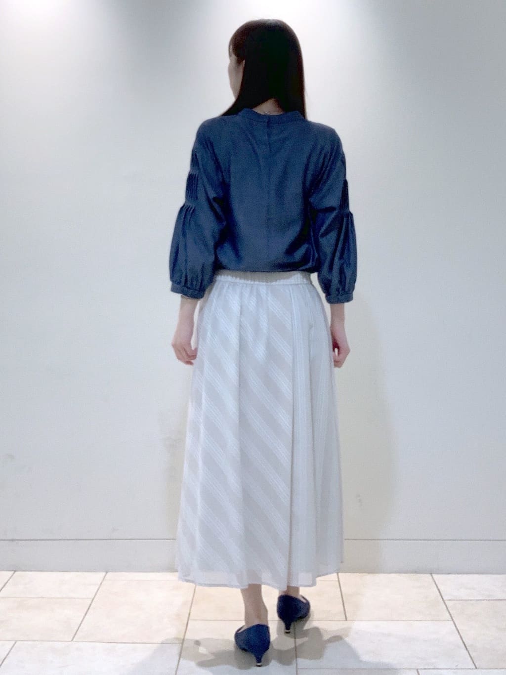 ヤマグチさんの「Reflect｜◆【洗える】オフボディシャツブラウス」を使ったコーディネート