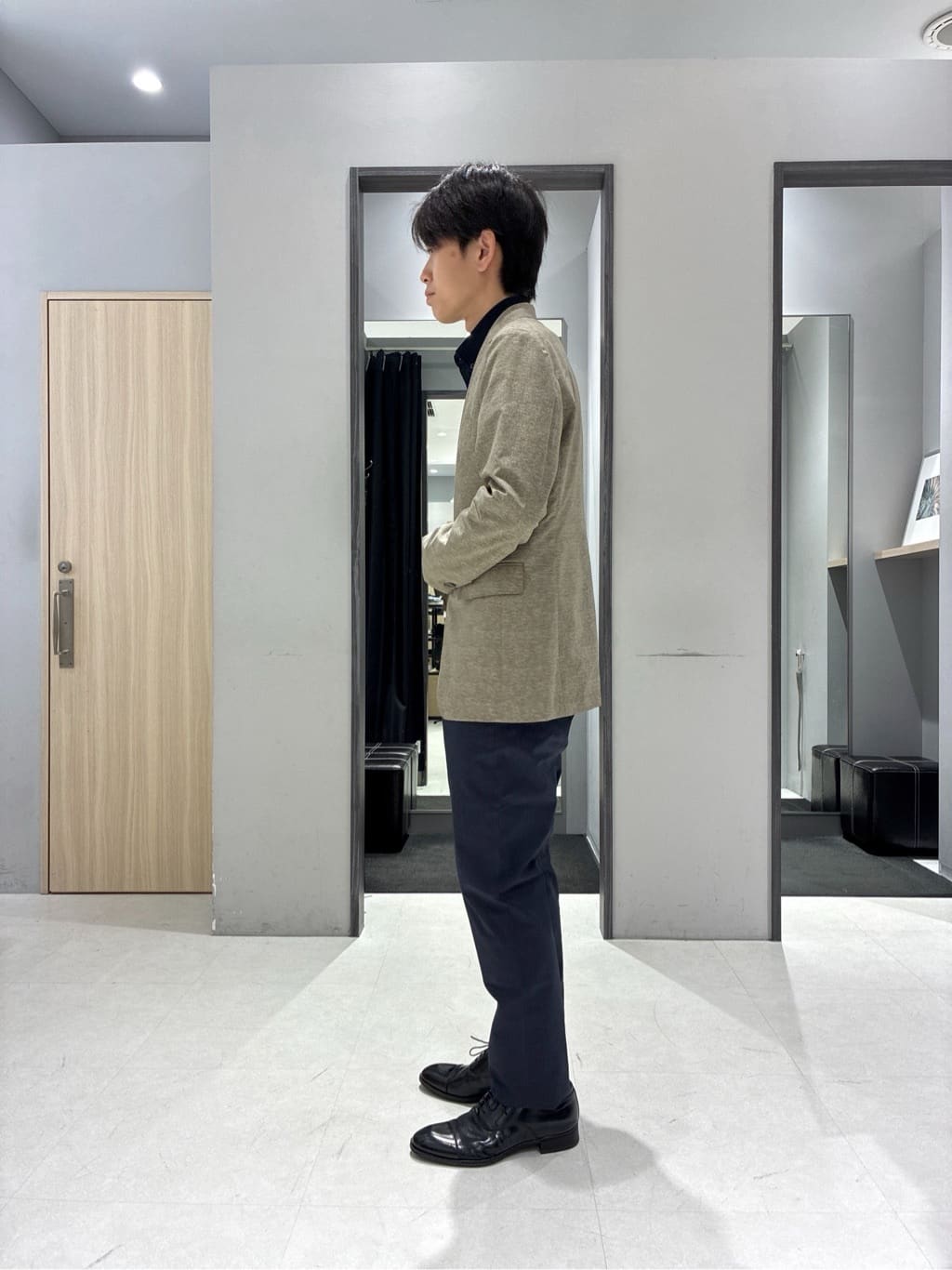 わいずみさんの「TAKEO KIKUCHI｜【抗菌防臭】COOL DOTS（R）ドビープリント ジャケット」を使ったコーディネート
