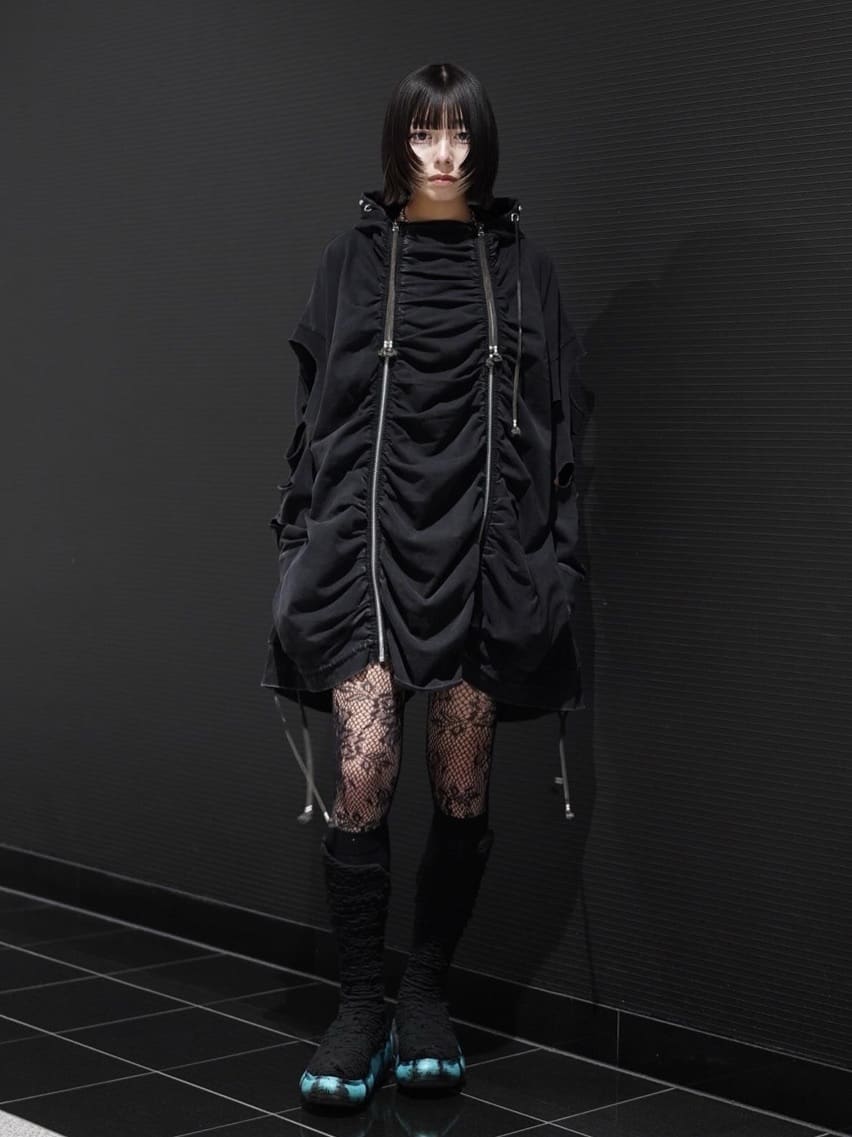 川本葵さんの「tk.TAKEO KIKUCHI｜◆K&rsquo;PJT by AOI 『Lightweight Parka』」を使ったコーディネート