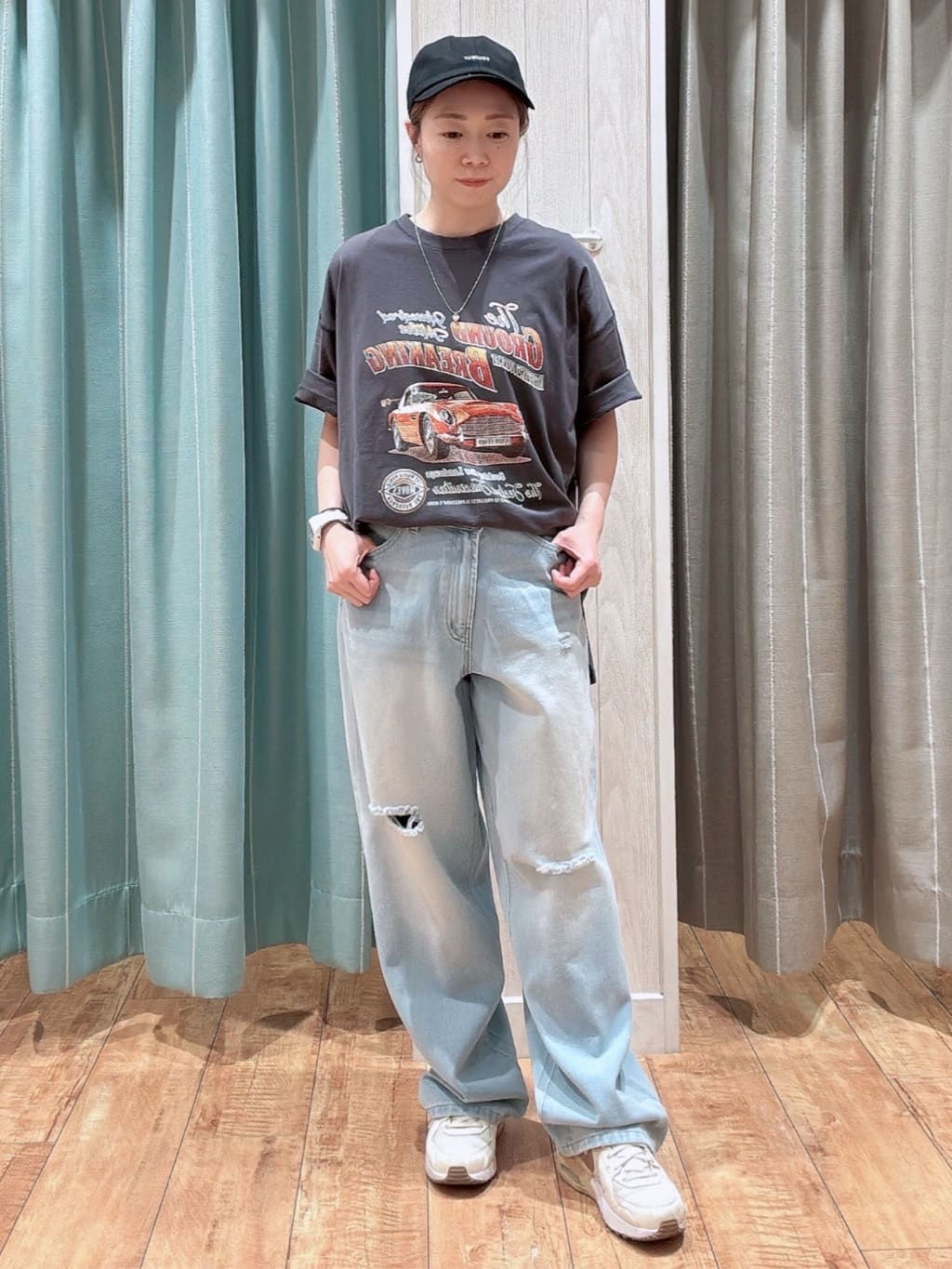 なみぞうさんの「SHOO･LA･RUE｜◆ロゴ刺繍キャップ」を使ったコーディネート