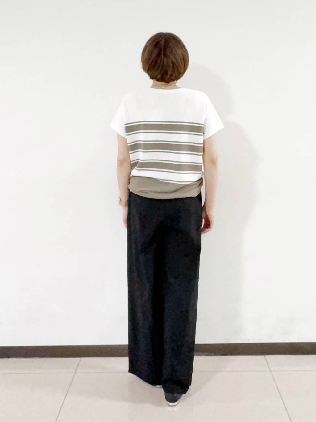SAOさんの「INDIVI｜【洗える／UVケア／SETUP可能】ドロストワイドパンツ」を使ったコーディネート