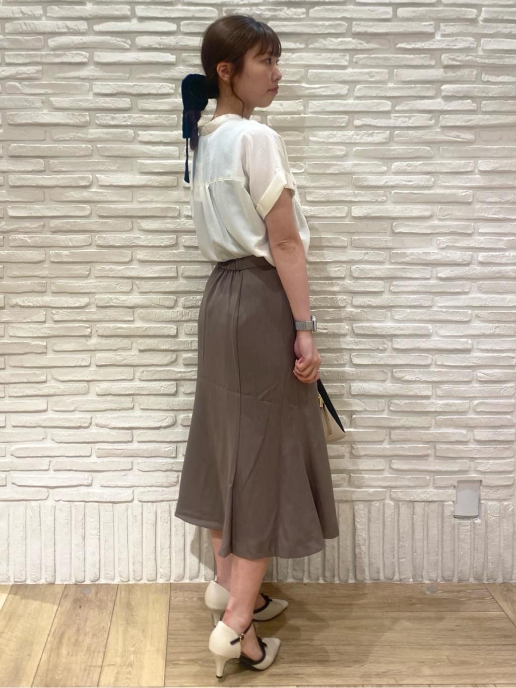 KARENさんの「index｜ダブルポケットスキッパーブラウス【洗濯機洗い可／イージーアイロン】」を使ったコーディネート
