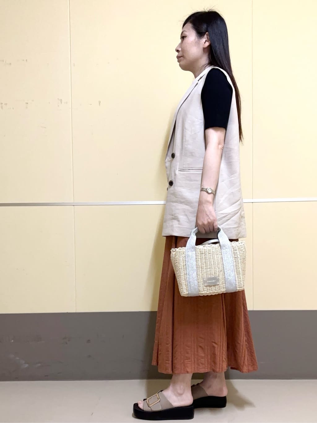 あきさんの「OPAQUE.CLIP｜◆《美人百花掲載》テーラードジレ／セットアップ対応【洗える】」を使ったコーディネート