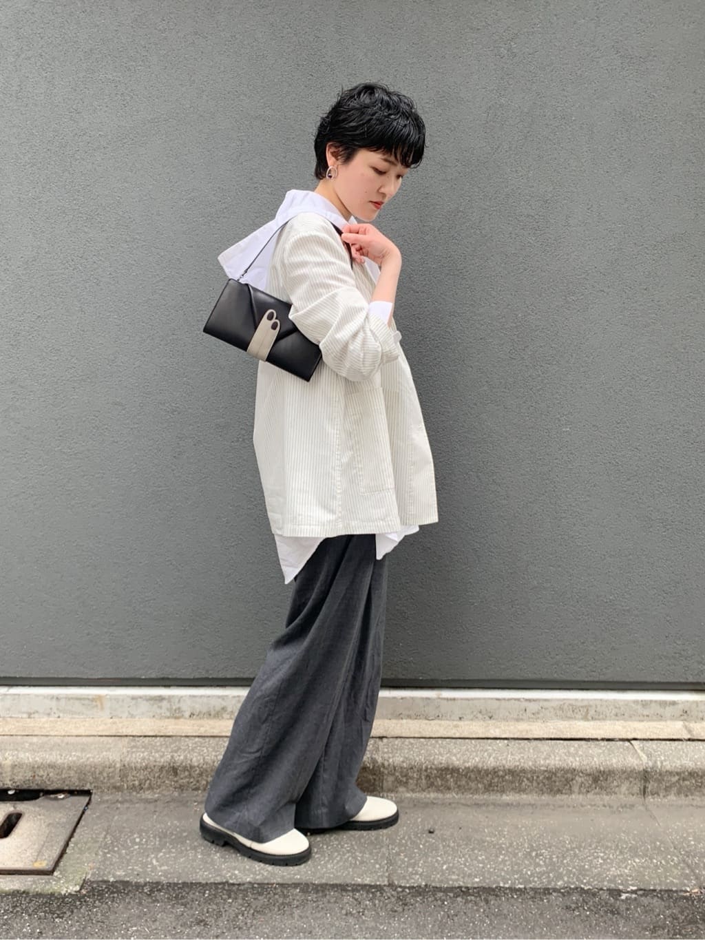 Iさんの「HIROKO HAYASHI｜LEO NECESSARIO（レオ ネチェサリオ）ショルダー付き長財布」を使ったコーディネート