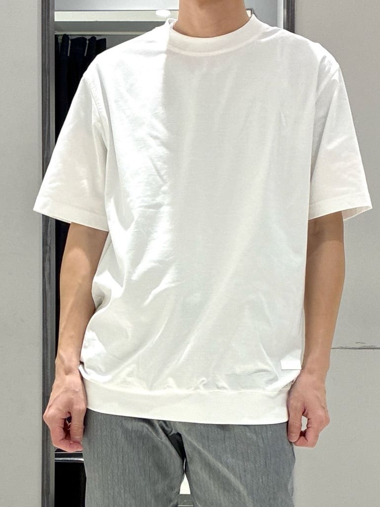わいずみさんの「TAKEO KIKUCHI｜【抗菌防臭／5サイズ展開】ハイゲージポンチ Tシャツ」を使ったコーディネート