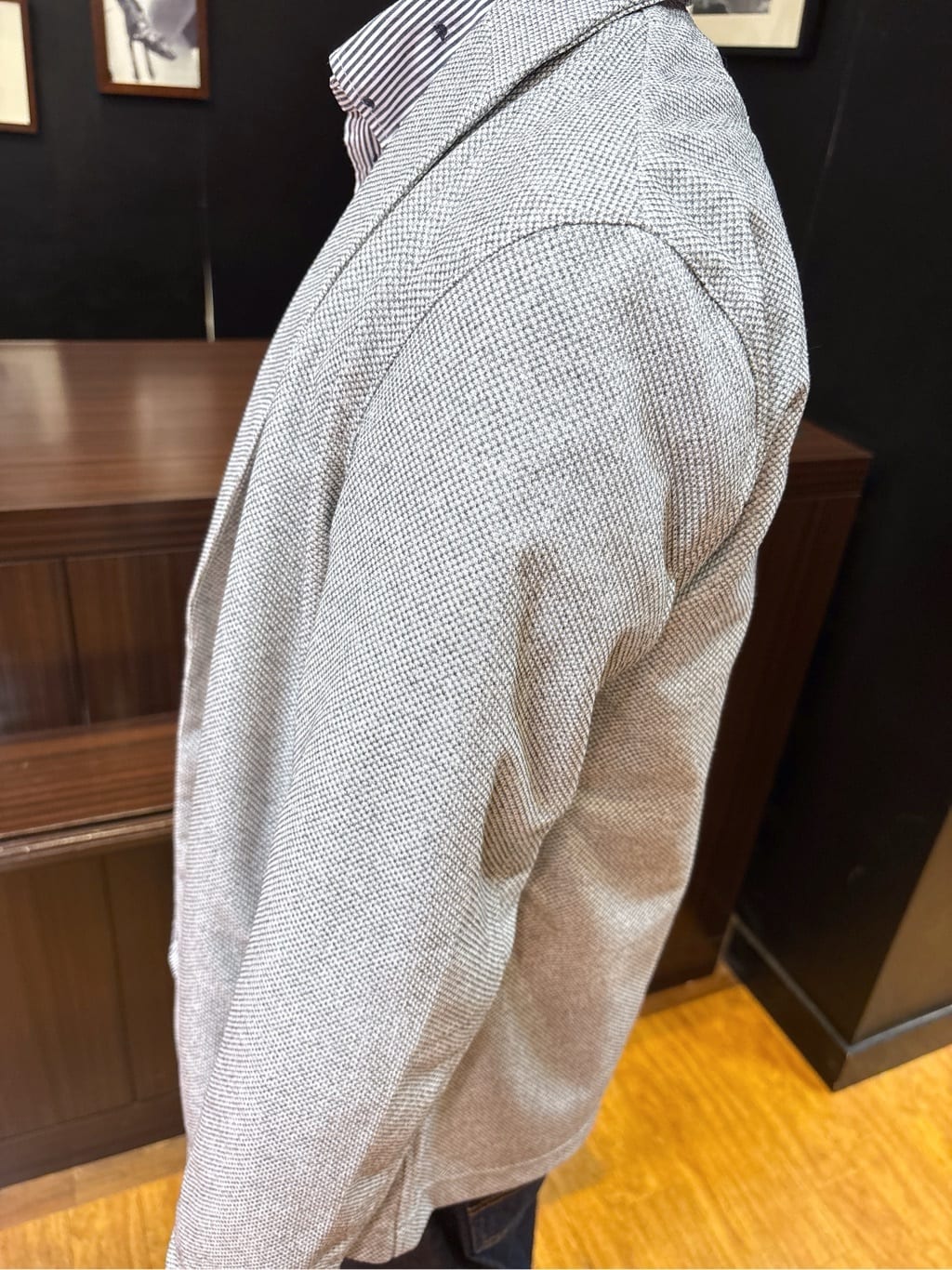 KEIさんの「TAKEO KIKUCHI｜ハットモチーフ ジャカード ストライプ シャツ」を使ったコーディネート