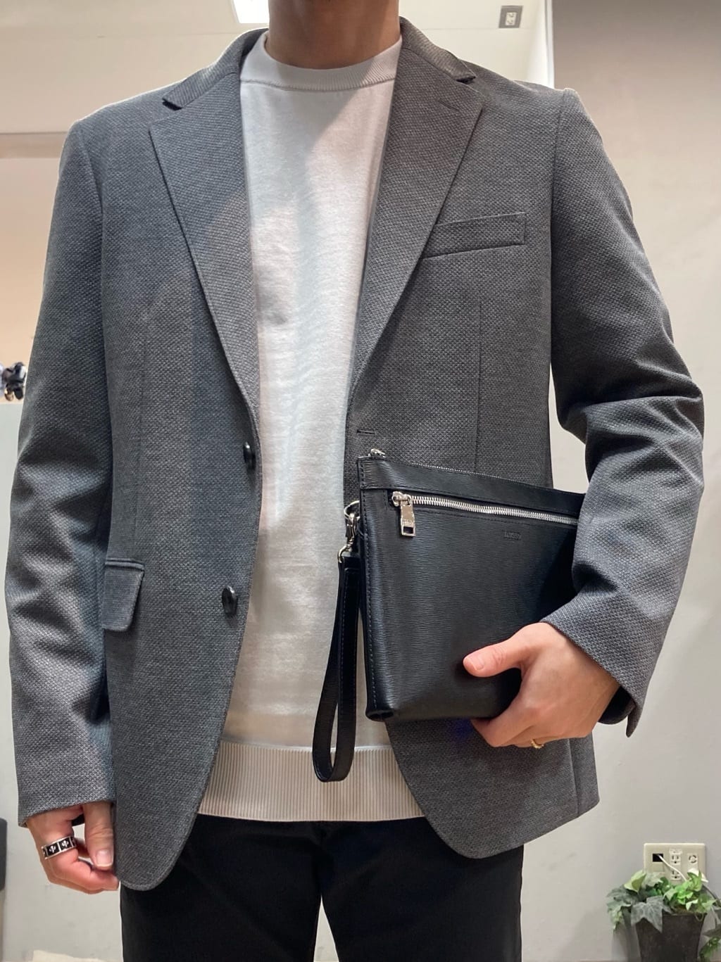 シュンさんの「TAKEO KIKUCHI｜【Made in JAPAN】播州織 ストレッチ パンツ」を使ったコーディネート