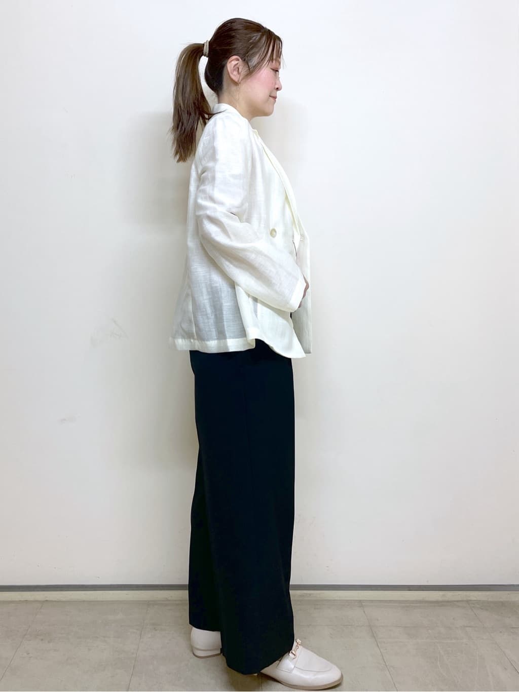 Junさんの「index｜麻調シアーダブルブレストテーラードジャケット【洗濯機洗い可】」を使ったコーディネート