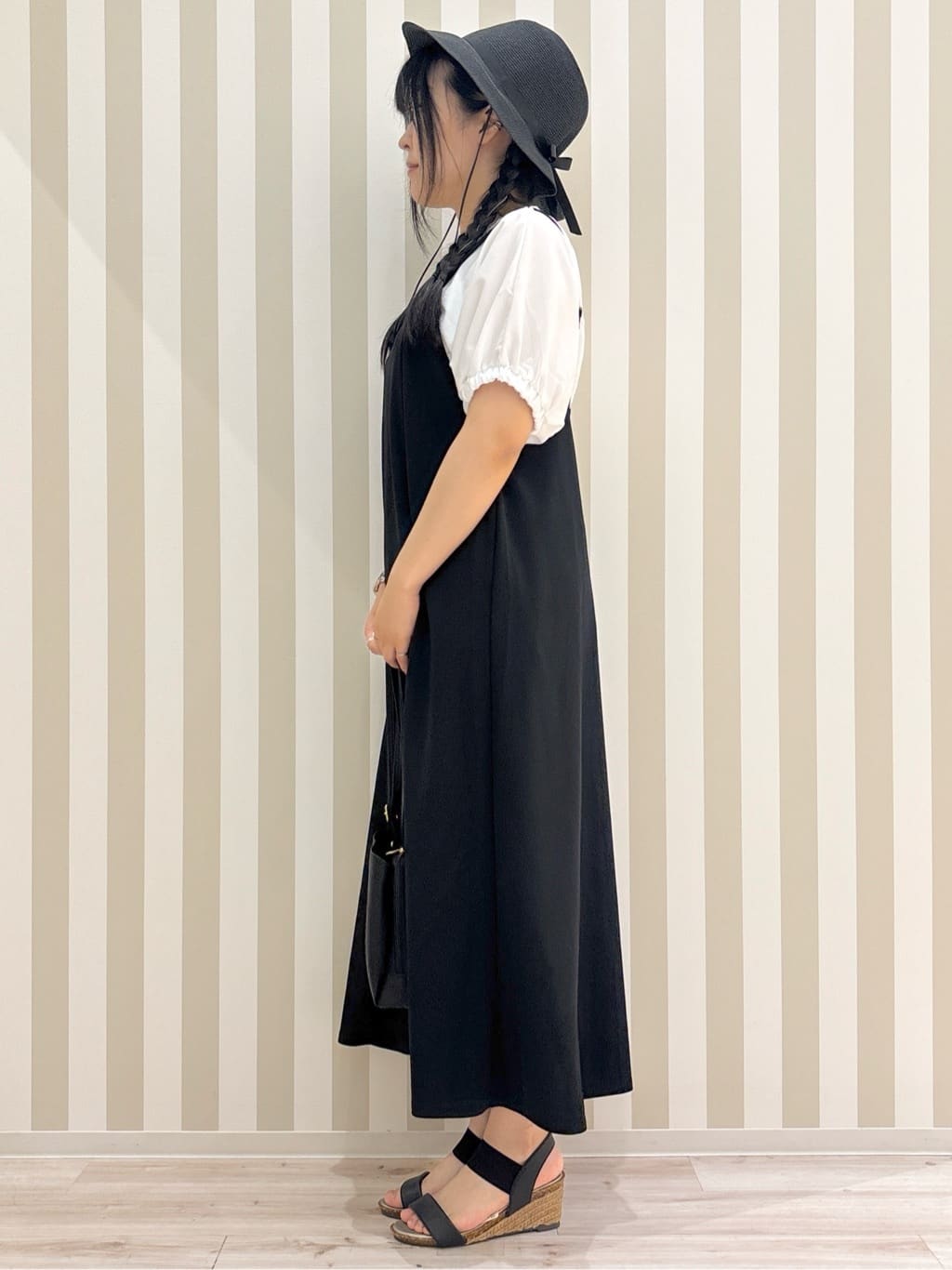 まろんさんの「SHOO･LA･RUE｜◆女性らしさ溢れる　フレアキャミワンピース」を使ったコーディネート