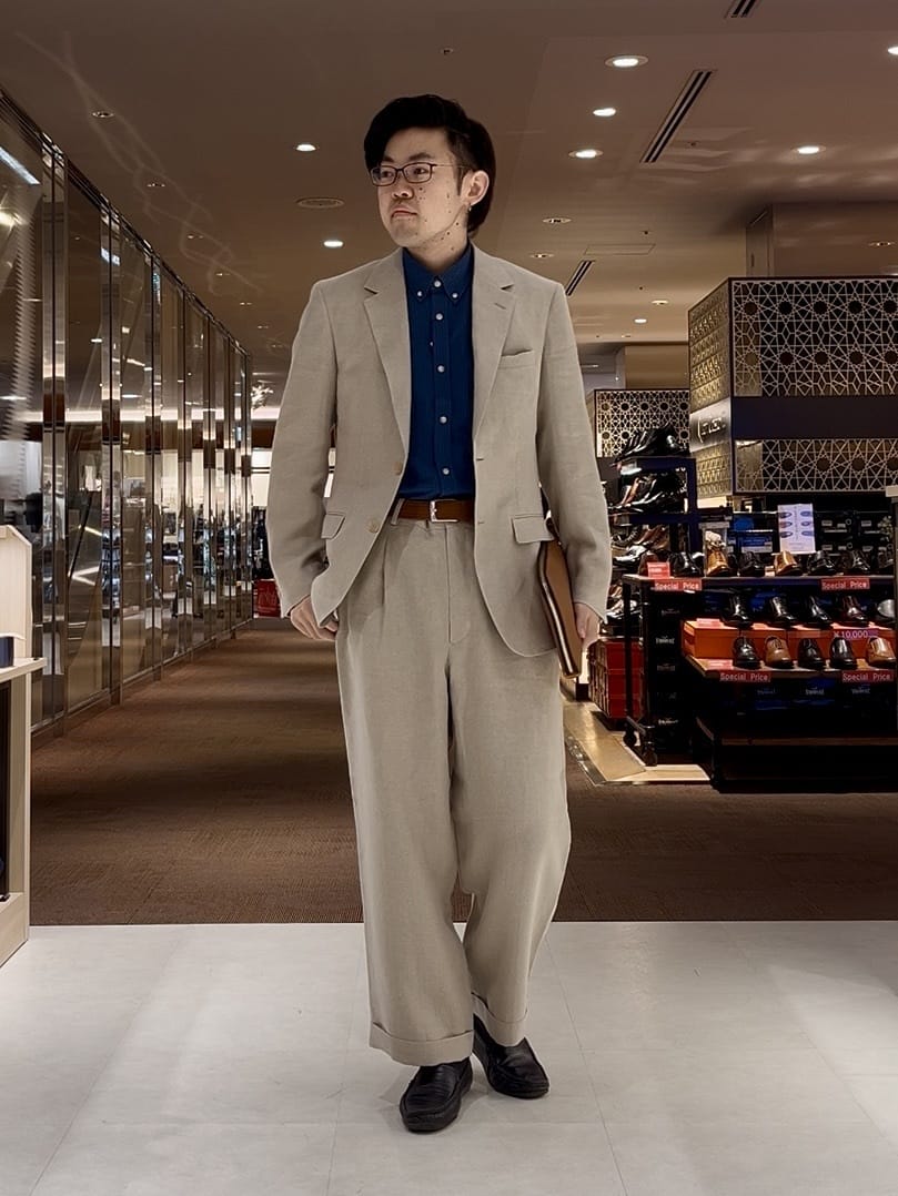 ジュンさんの「TAKEO KIKUCHI｜【ベーシック】レザー クラッチバッグ」を使ったコーディネート