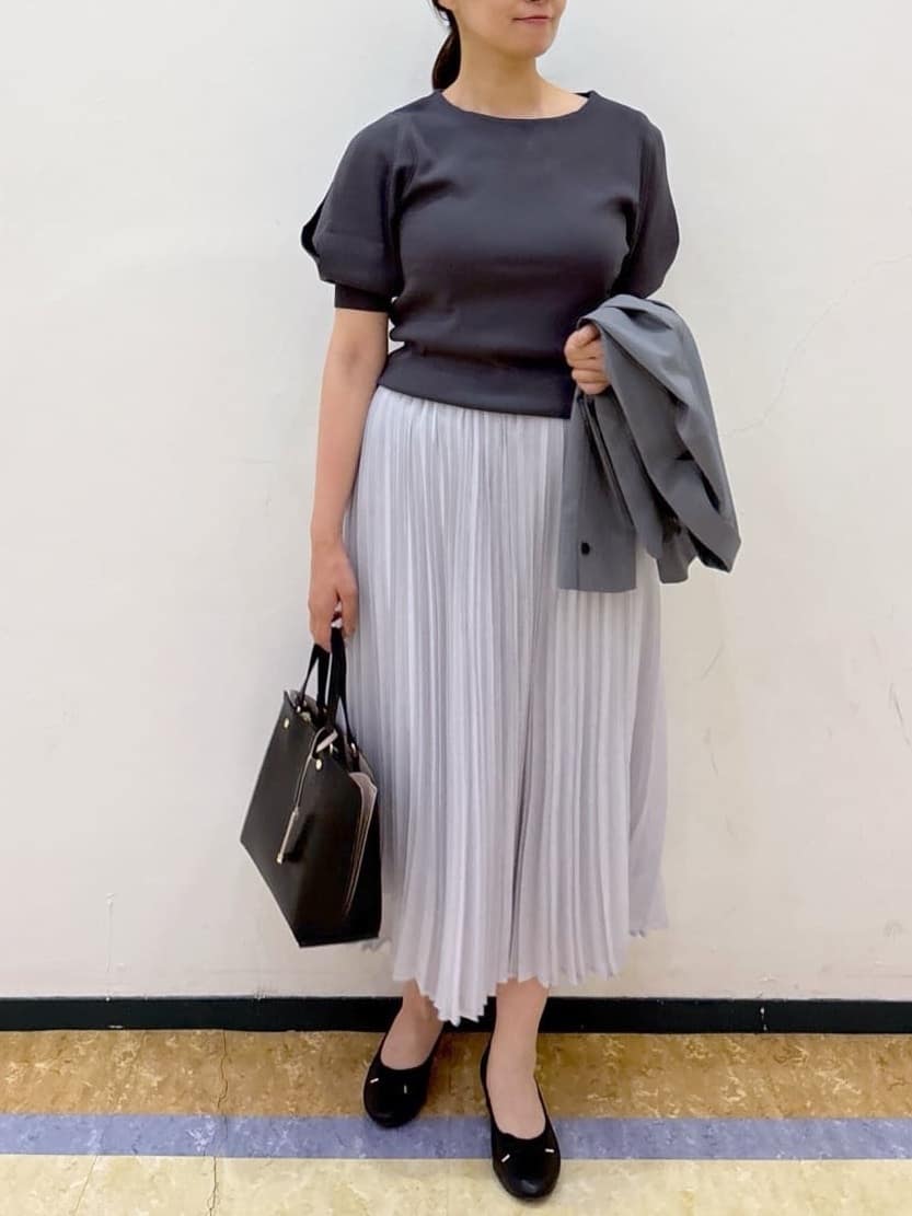 akariさんの「index｜《6色展開／XS-LLサイズ》ドライタッチ デザインスリーブニット【洗濯機洗い可／接触冷感／抗ピル】」を使ったコーディネート