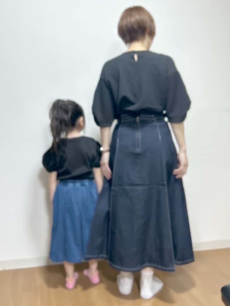 ga_riさんの「THE SHOP TK｜◆【110-150】タックプリーツスカート/親子リンク・洗濯機OK」を使ったコーディネート