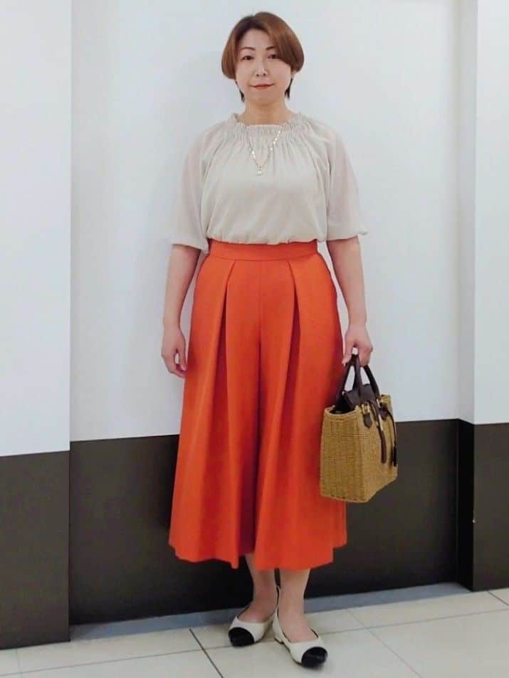 じゅりさんの「Reflect｜◆【洗える】タックスカート風ワイドパンツ」を使ったコーディネート