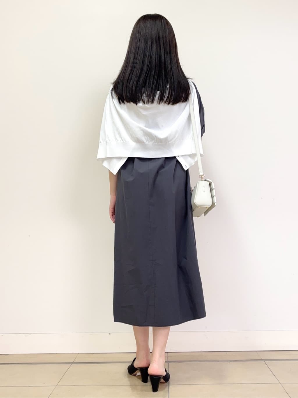 あやかさんの「UNTITLED｜◆【11色展開/コットン100/アンサンブル可能】クルーカーディガン」を使ったコーディネート
