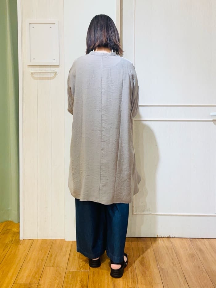 kumaさんの「SHOO･LA･RUE｜◆【洗える/S-LL/ひんやり】ゆったりチュニックワンピース」を使ったコーディネート