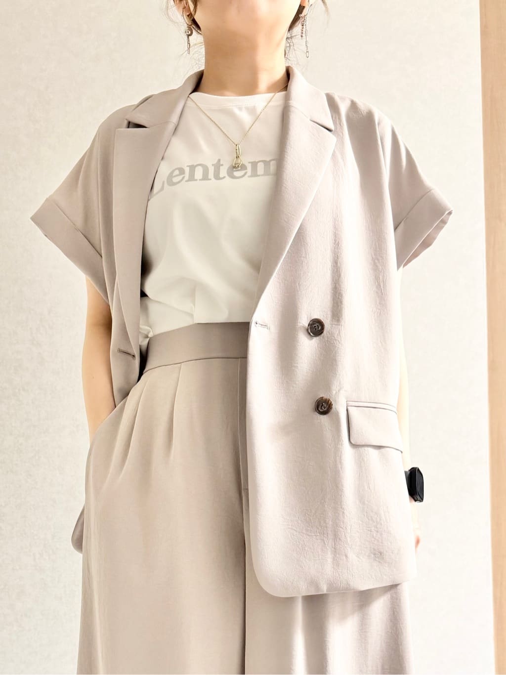 sayuさんの「UNTITLED｜◆【セットアップ可能/接触冷感/イージーケア】リラクミスト　ハーフスリーブジャケット」を使ったコーディネート