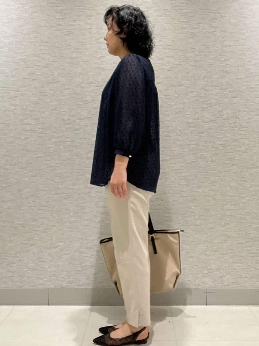 KOJIMAさんの「Reflect｜◆【手洗い可】ロングシルエットブラウス」を使ったコーディネート