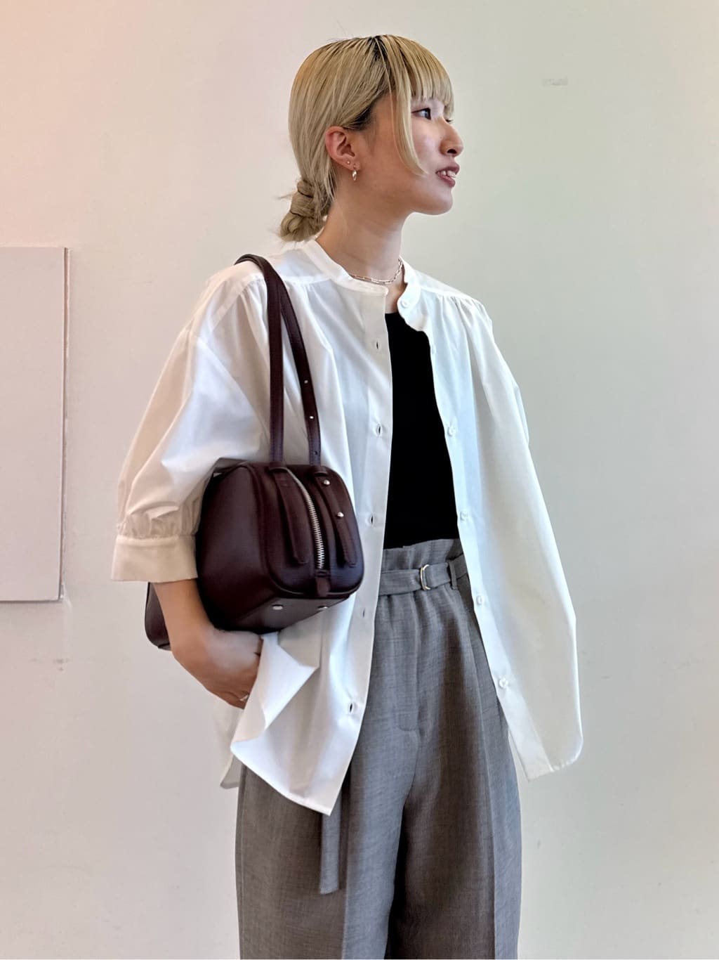 omaさんの「THE SHOP TK｜◆【体型カバー】6分袖バックシャーリングシャツ/洗える」を使ったコーディネート