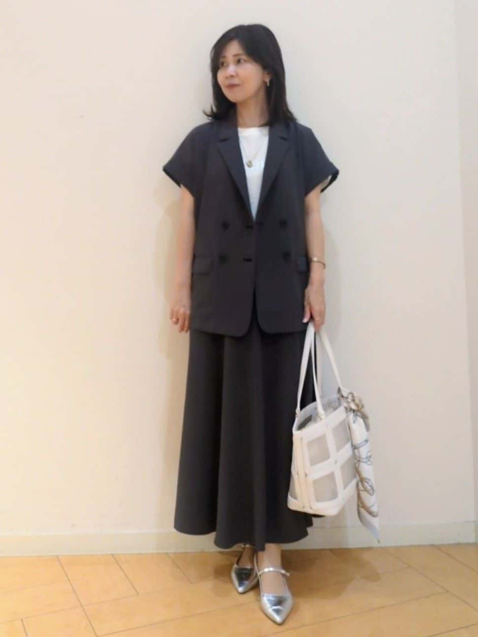laverさんの「UNTITLED｜トリプルワントップペンダント」を使ったコーディネート