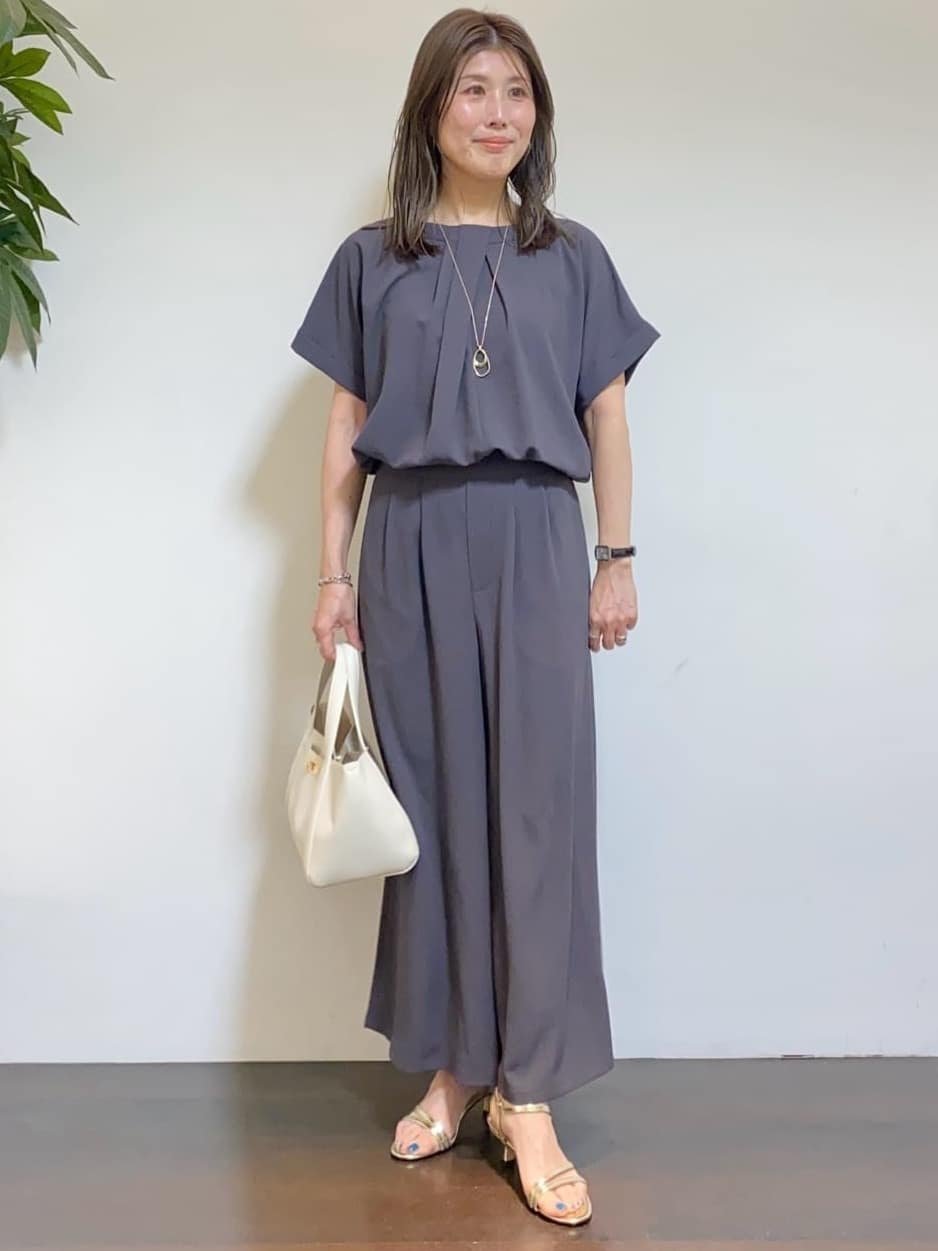 tomoさんの「UNTITLED｜ライトダブルリングネックレス」を使ったコーディネート