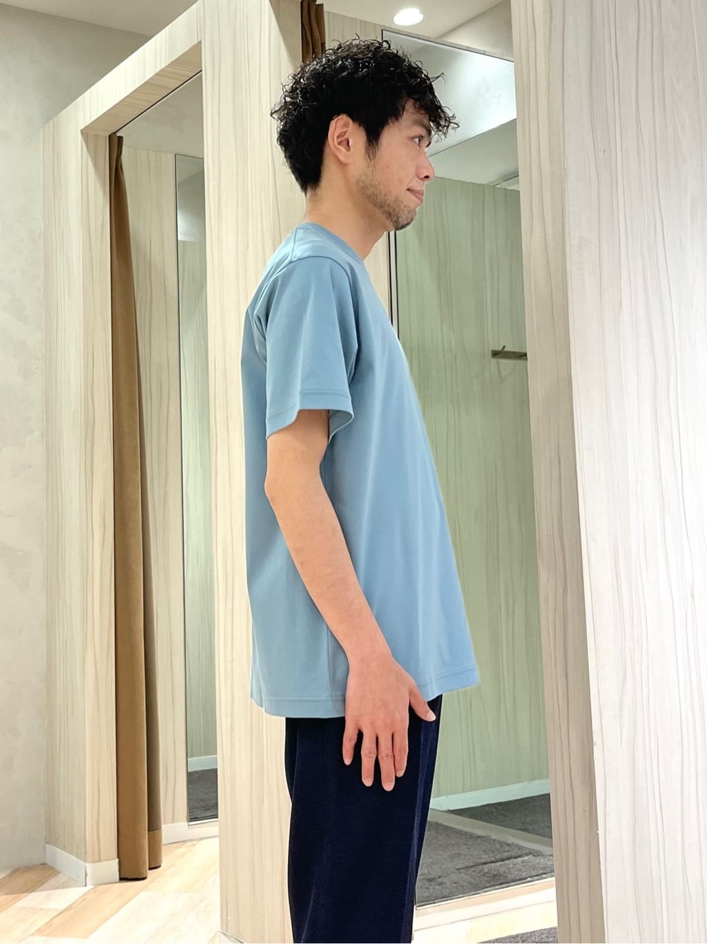 URAさんの「TAKEO KIKUCHI｜ハットモチーフ ジャカード ストライプ シャツ」を使ったコーディネート