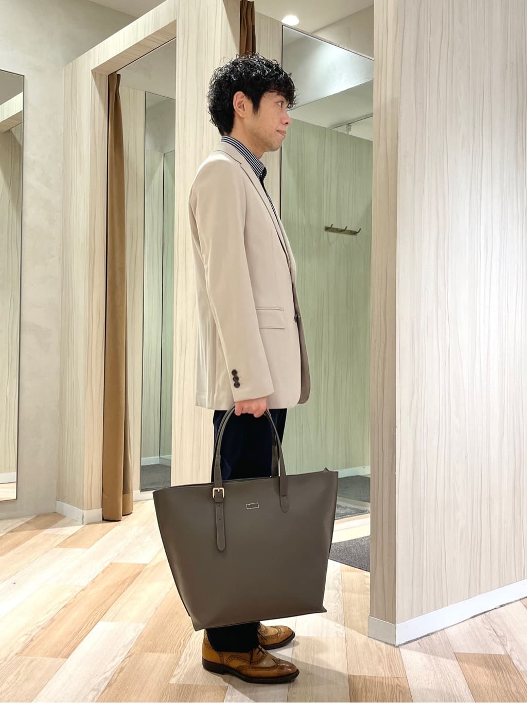 URAさんの「TAKEO KIKUCHI｜【360&deg;ストレッチ／セットアップ対応】None Of Stress ジャケット」を使ったコーディネート