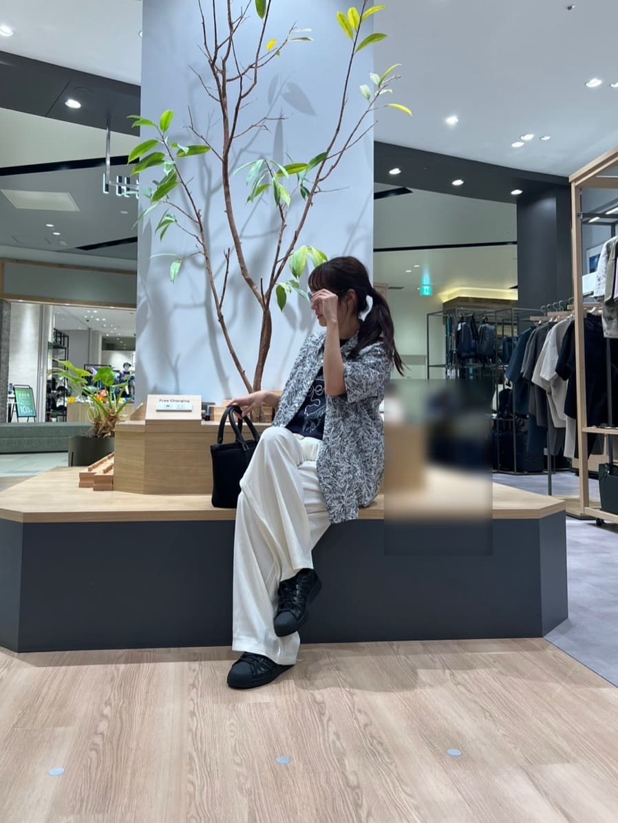 よぴさんの「TAKEO KIKUCHI｜【TAKEO KIKUCHI &times; THE BEDFORD HOTEL】オールメタルフレーム サングラ」を使ったコーディネート
