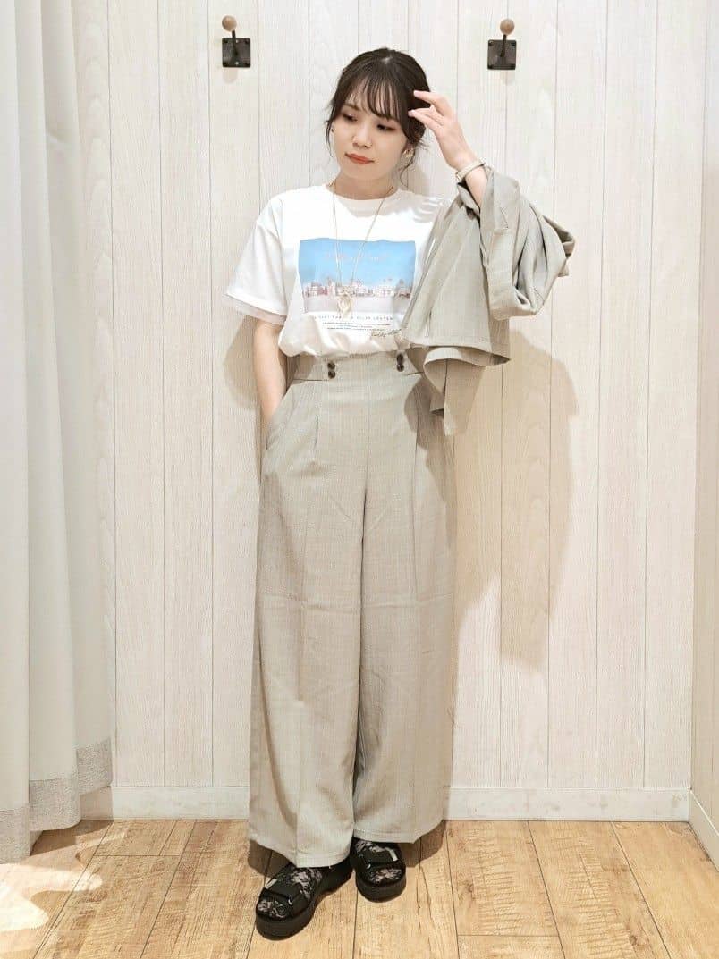 SAKIさんの「SHOO･LA･RUE｜」を使ったコーディネート