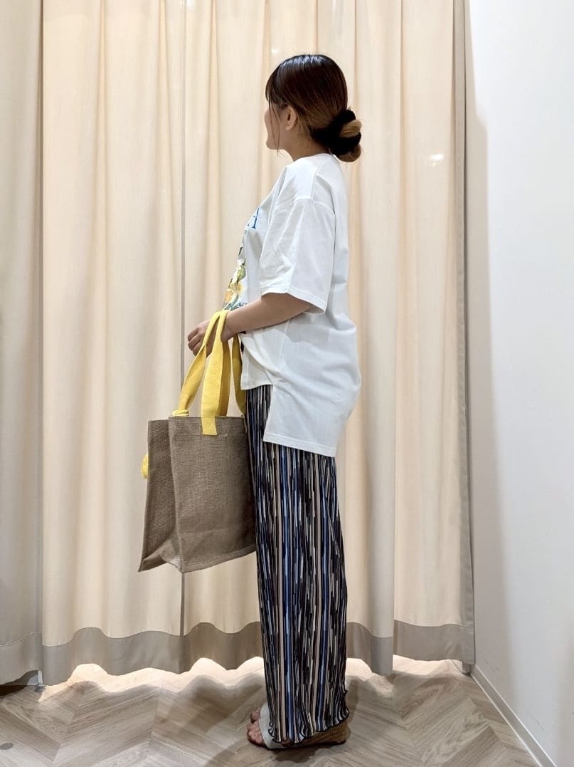 ゆりりんさんの「SHOO･LA･RUE｜」を使ったコーディネート