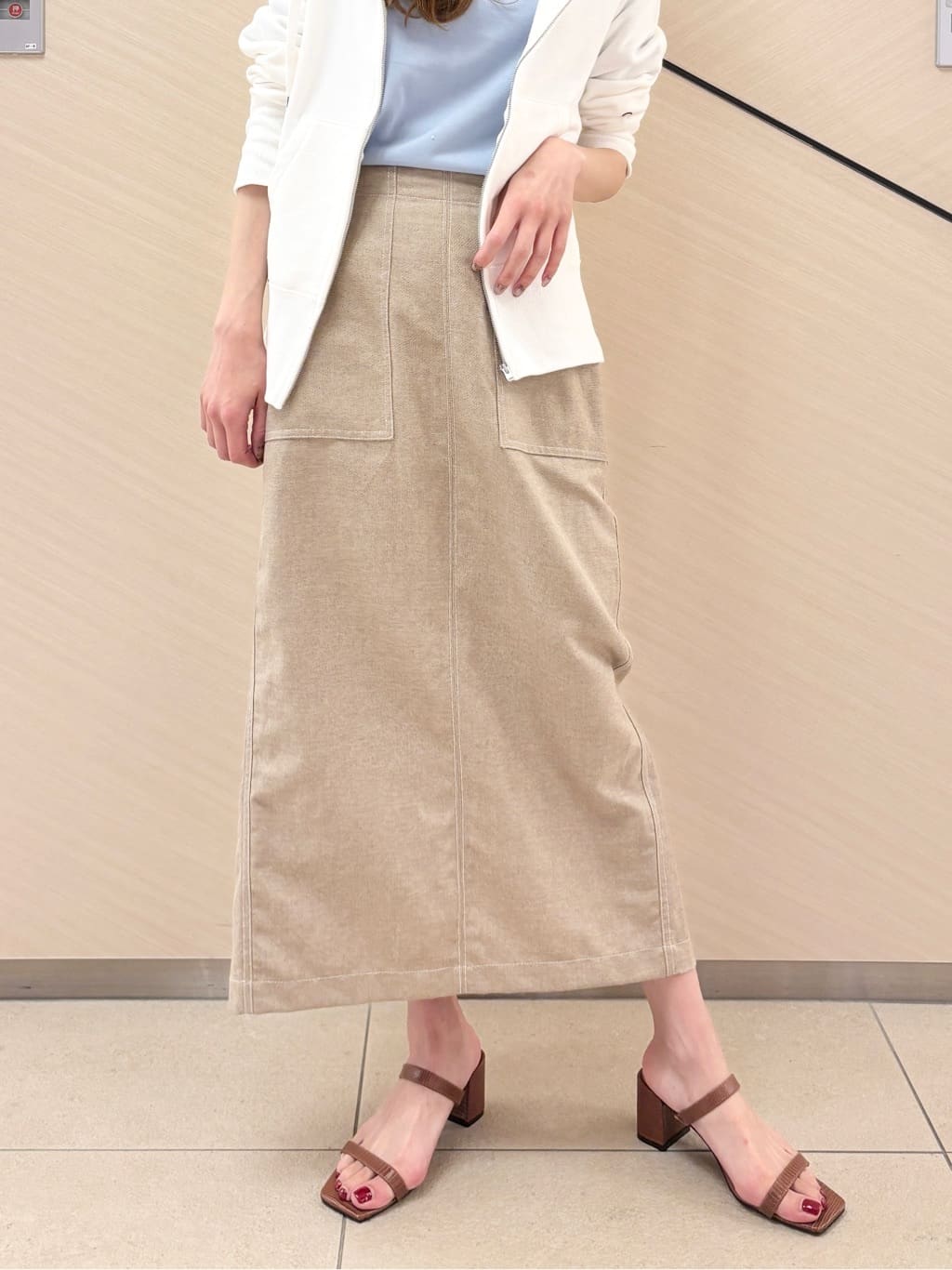 清水夏姫さんの「DRESSTERIOR｜【Safari5月号掲載】DRESSTERIORロゴキャップ」を使ったコーディネート