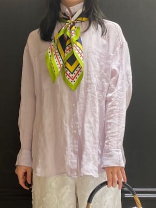 Karinさんの「DRESSTERIOR｜◆ドットスクエアシルクスカーフ」を使ったコーディネート