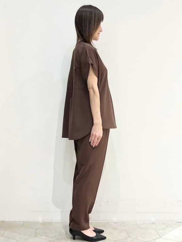 yukariさんの「OPAQUE.CLIP｜《7色展開／SS-LLサイズ》ストレッチスキッパーブラウス／セットアップ対応【洗濯機洗い可／防シワ】」を使ったコーディネート