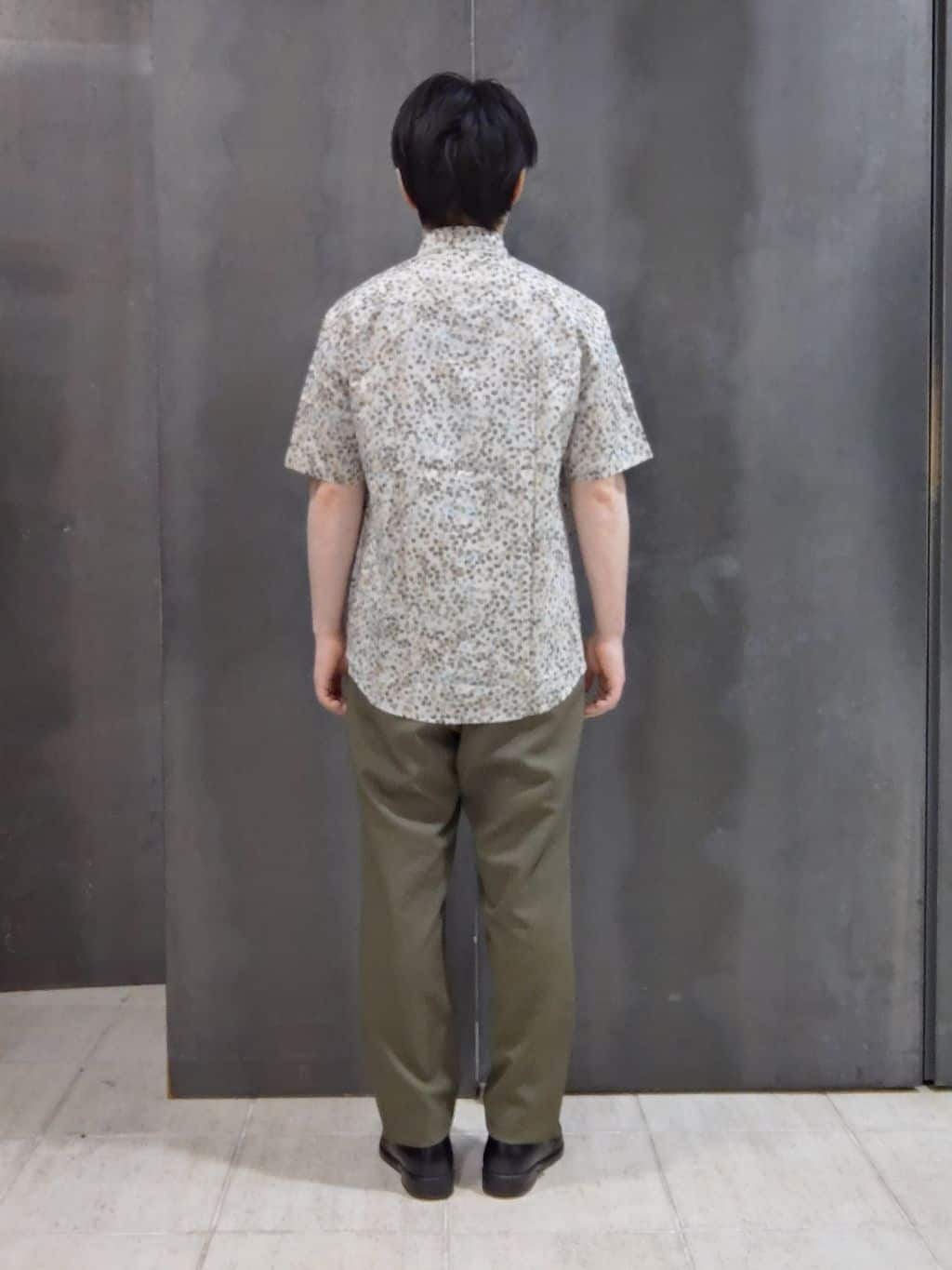 shiominさんの「TAKEO KIKUCHI｜【抗菌防臭】COOL DOTS（R）ドビープリント ジャケット」を使ったコーディネート