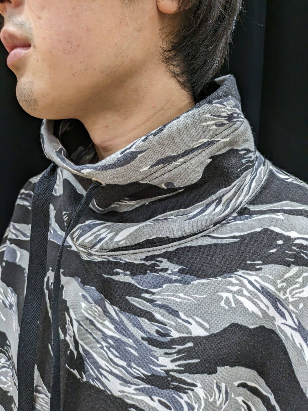 あきやまさんの「TAKEO KIKUCHI｜【モンスターストレッチ】日本製 ワンウォッシュ デニムパンツ」を使ったコーディネート