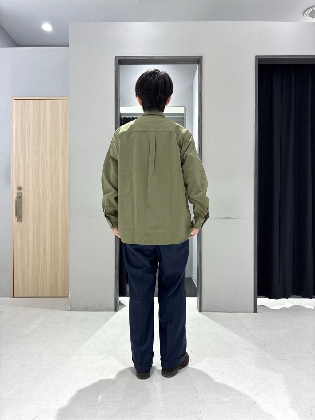 わいずみさんの「TAKEO KIKUCHI｜【抗菌防臭／5サイズ展開】ハイゲージポンチ Tシャツ」を使ったコーディネート