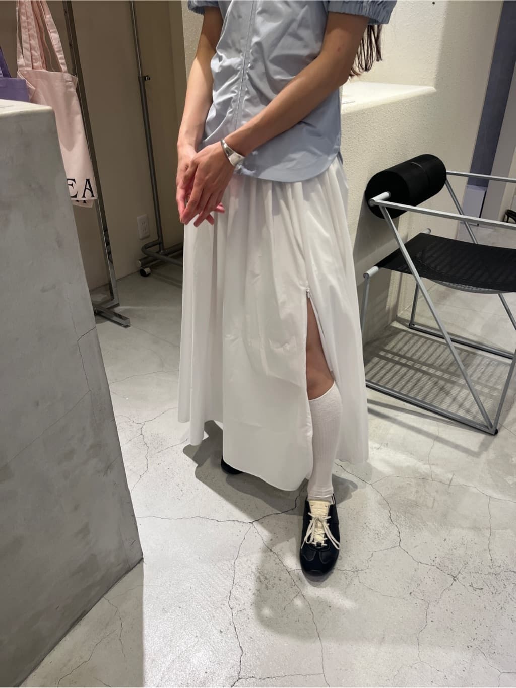 Rielさんの「CODE A｜sporty gathered blouse」を使ったコーディネート