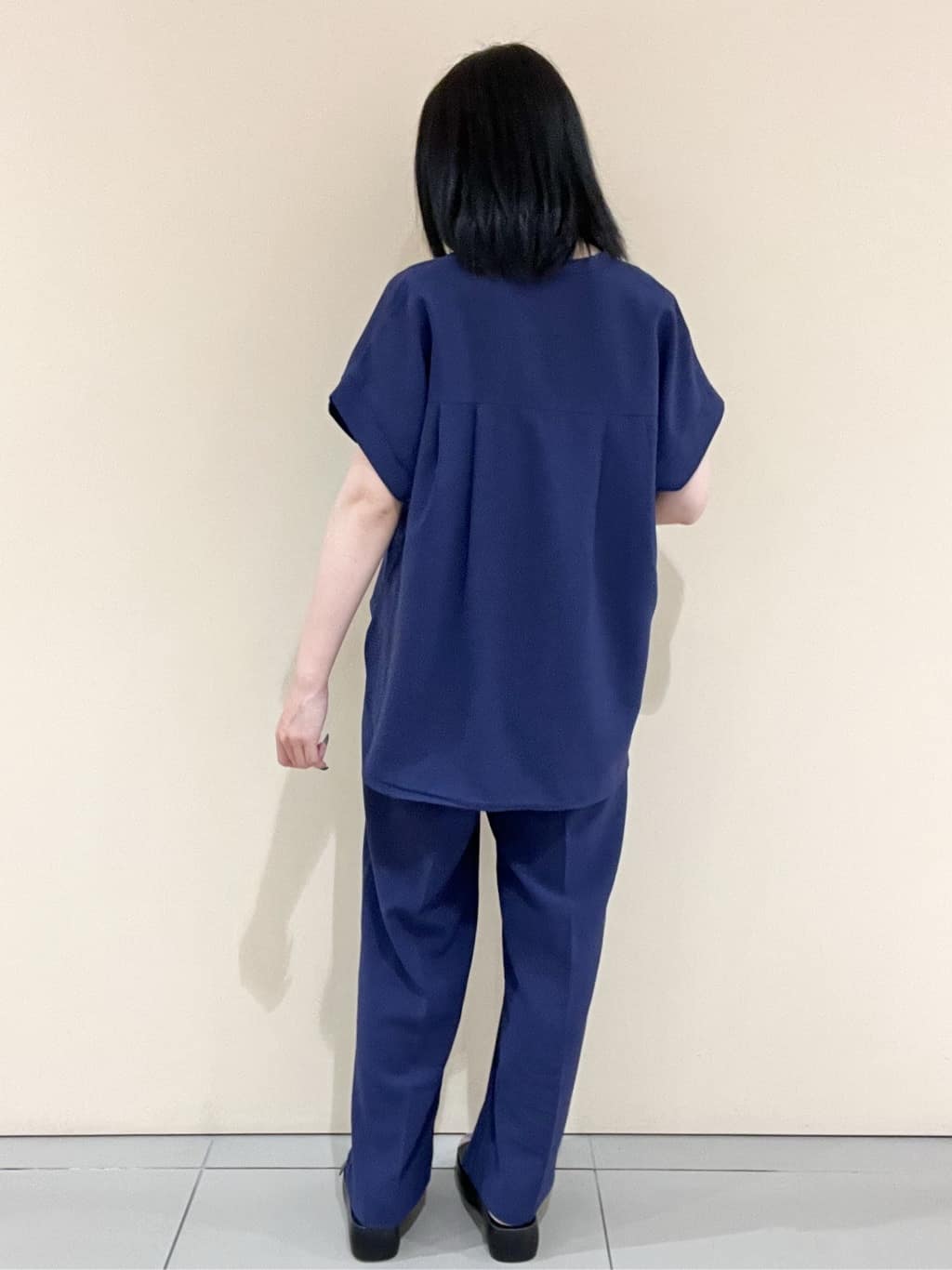 yunさんの「OPAQUE.CLIP｜《7色展開／SS-LLサイズ》ストレッチスキッパーブラウス／セットアップ対応【洗濯機洗い可／防シワ】」を使ったコーディネート
