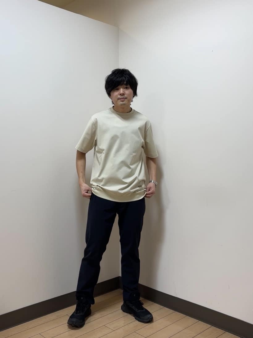 あきやまさんの「TAKEO KIKUCHI｜【抗菌防臭／5サイズ展開】ハイゲージポンチ Tシャツ」を使ったコーディネート