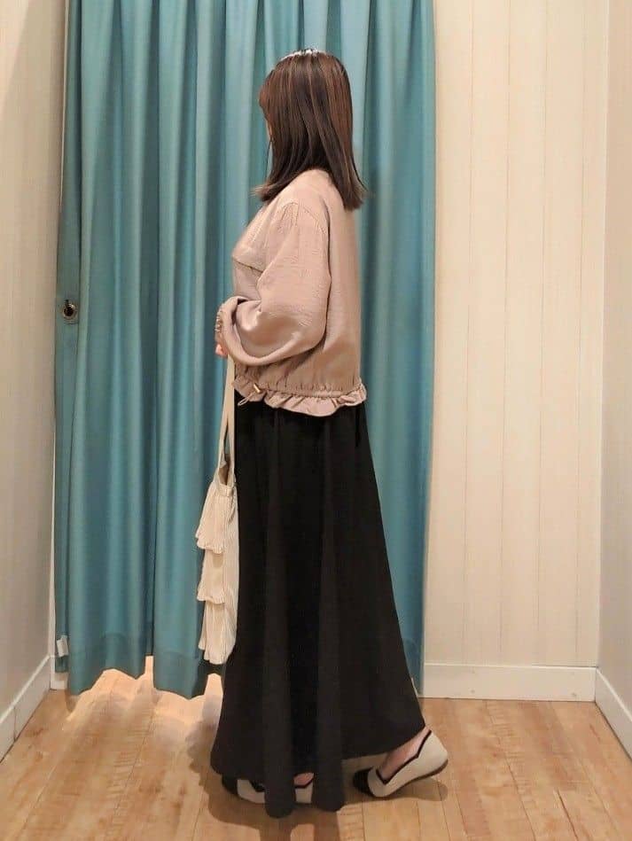 kawa.さんの「SHOO･LA･RUE｜◆【高レビュー】洗えてサラサラ ニットパンプス」を使ったコーディネート
