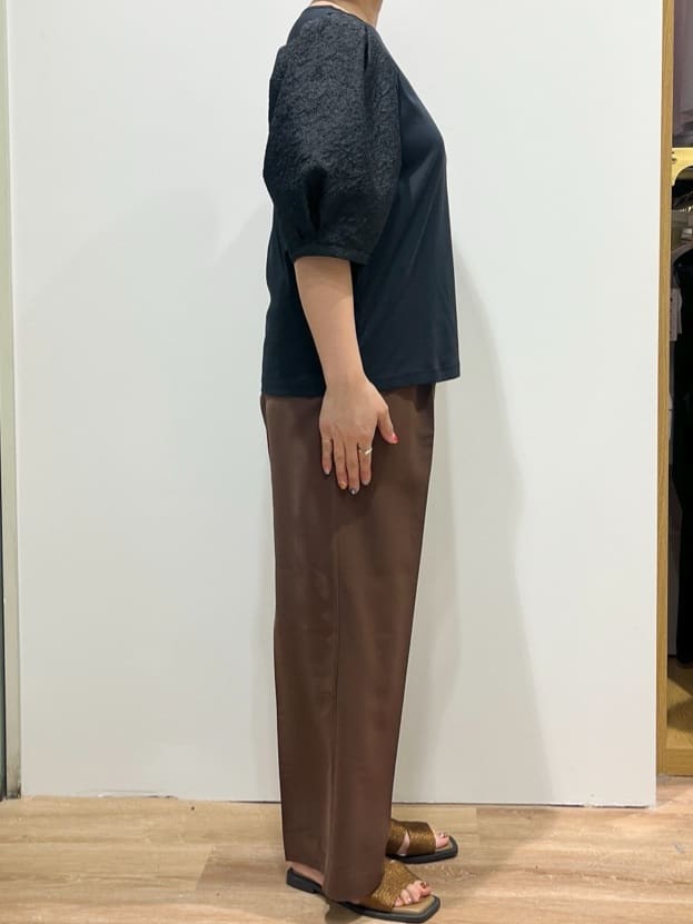 chiakiさんの「OPAQUE.CLIP｜◆ふくれドッキングスリーブトップス【洗濯機洗い可】」を使ったコーディネート