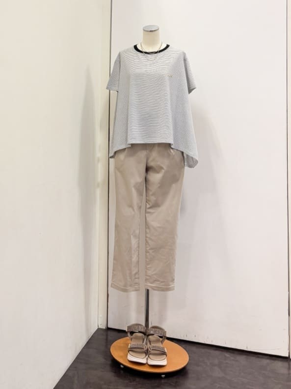 yukariさんの「grove｜【Lee&times;grove別注】HALF SLEEVE FLARE T-SHIRTS」を使ったコーディネート