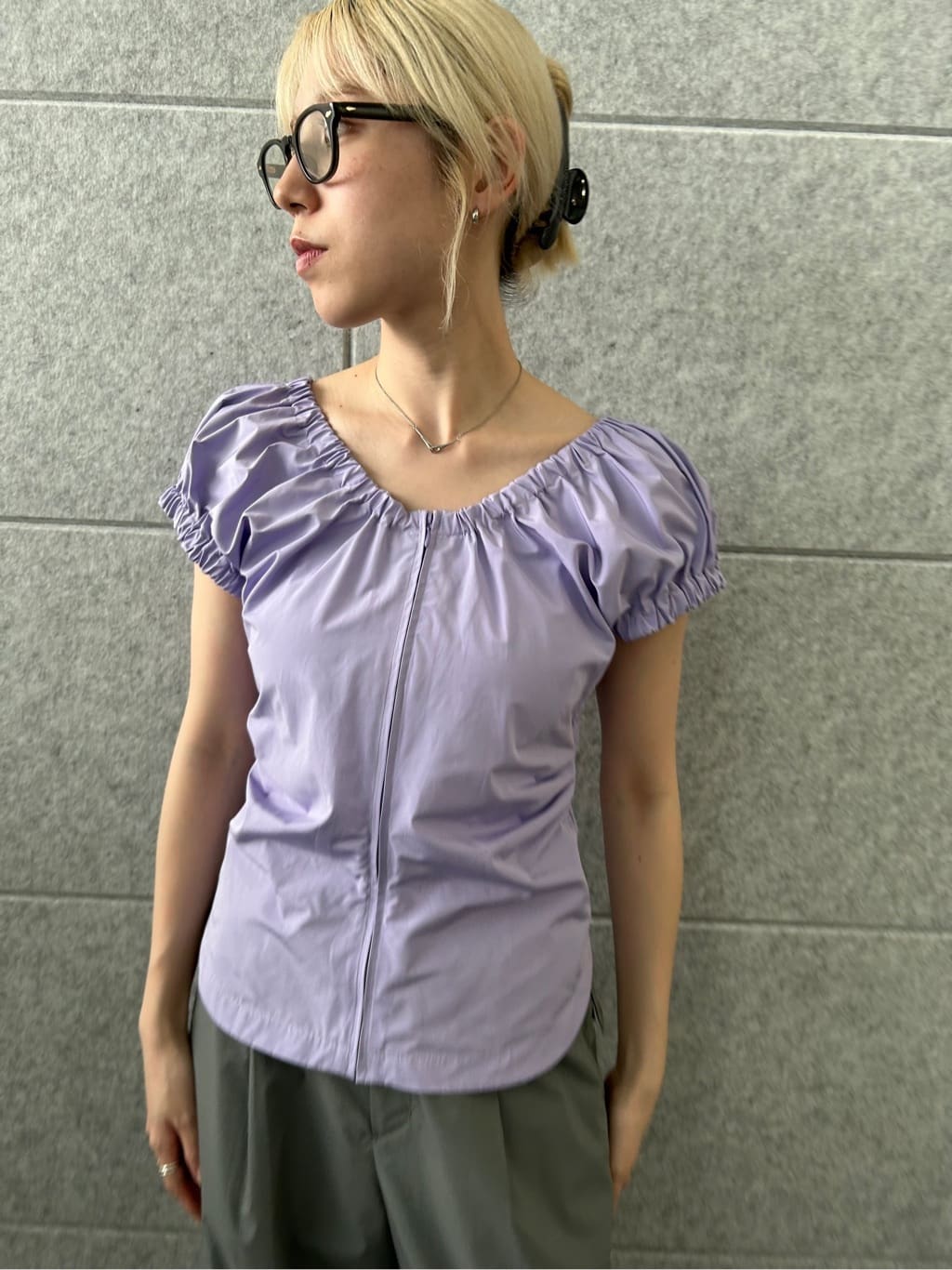 honoka Aさんの「CODE A｜sporty gathered blouse」を使ったコーディネート