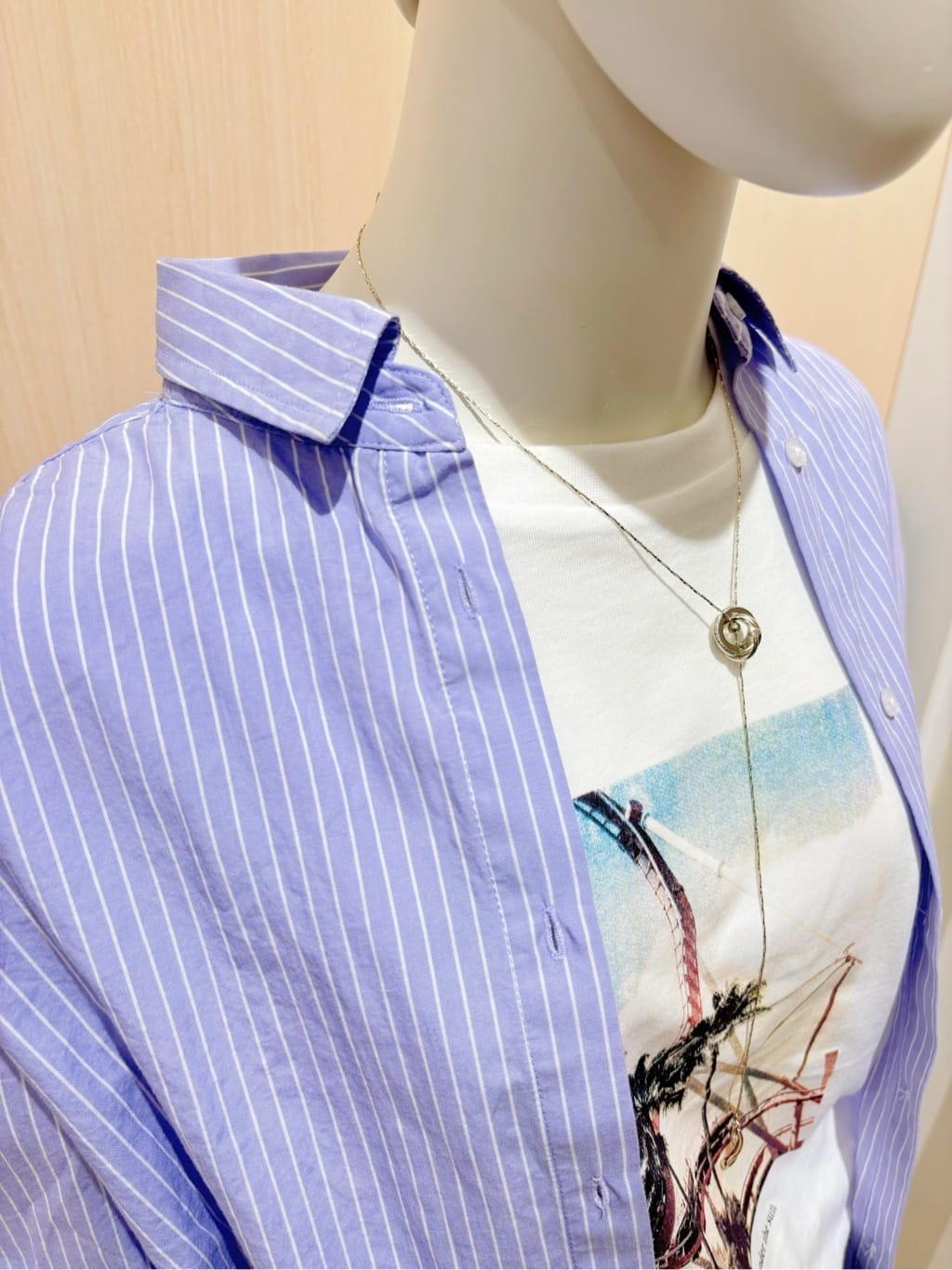 ayan oh!さんの「SHOO･LA･RUE｜◆【選べる4柄】コットンプリントロゴTシャツ」を使ったコーディネート